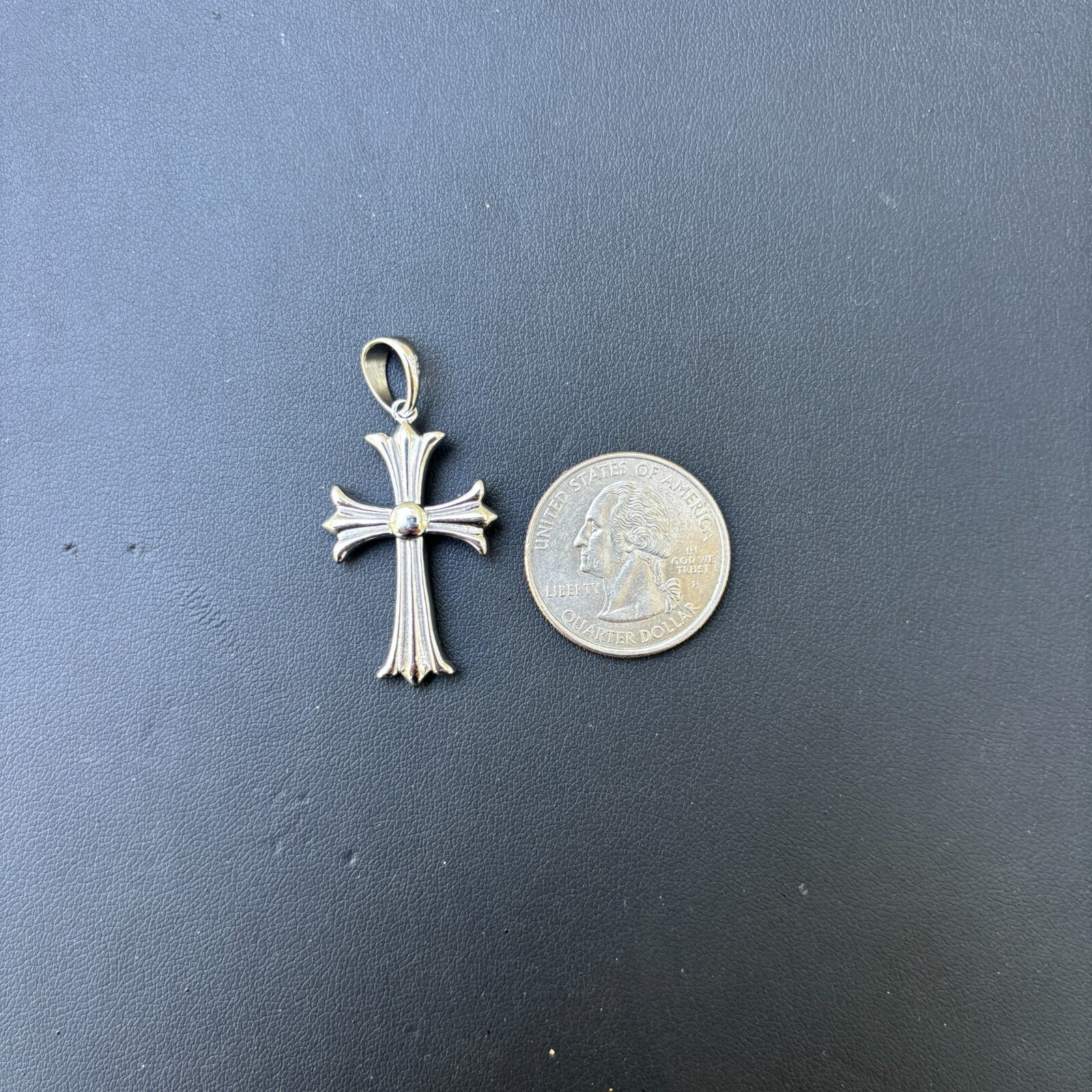 Pendentif croix cœur en argent sterling 925 - Moyen