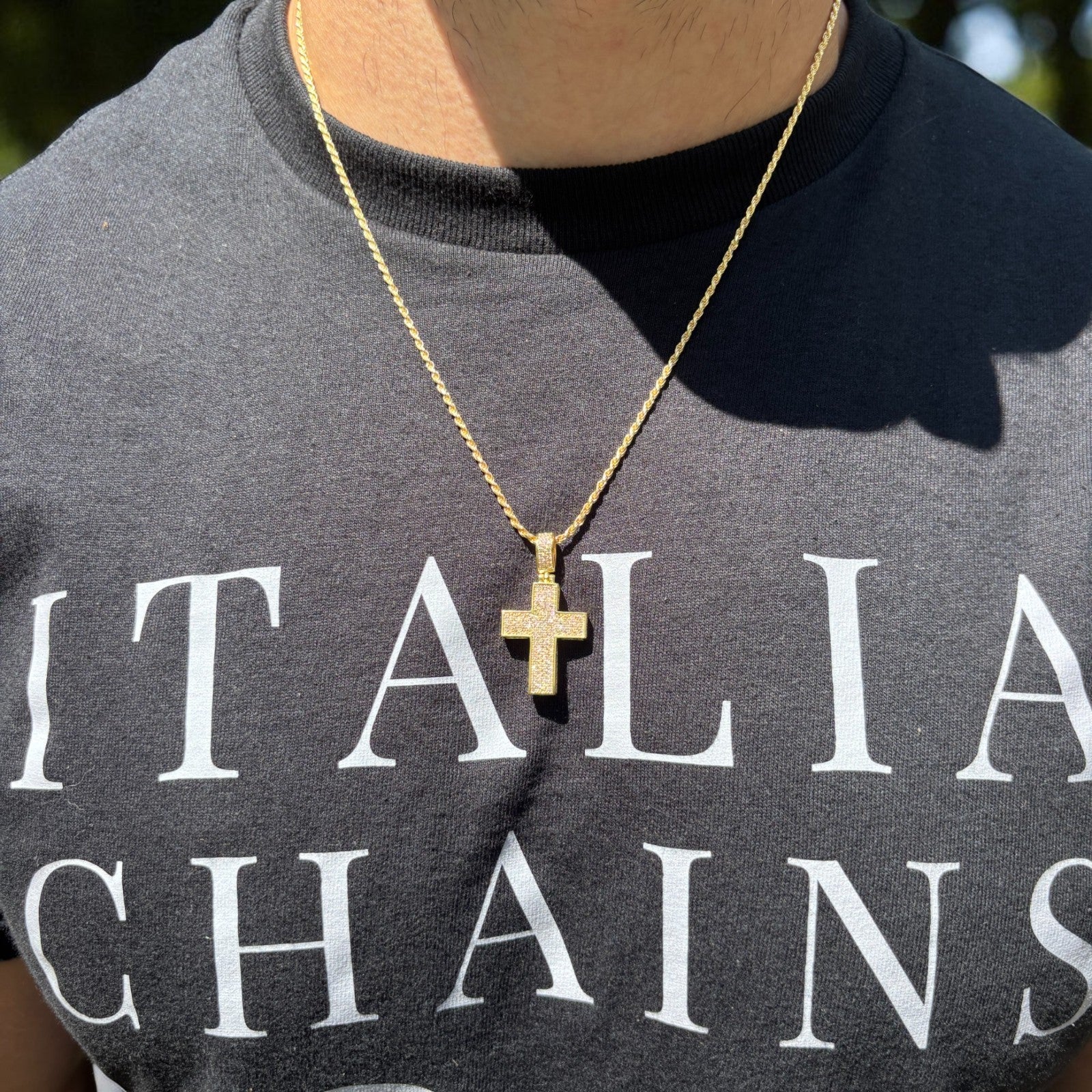 925 Sterling Silver 3D Cross Pendant With Moissanite - Small