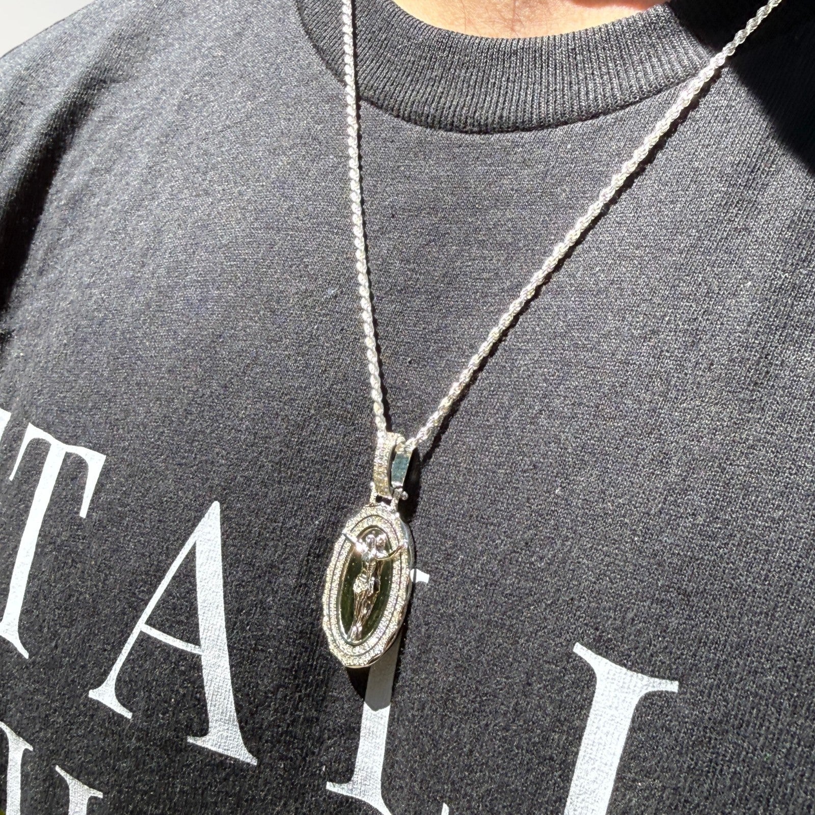 925 Sterling Silver Jesus Medallion Pendant With Moissanite