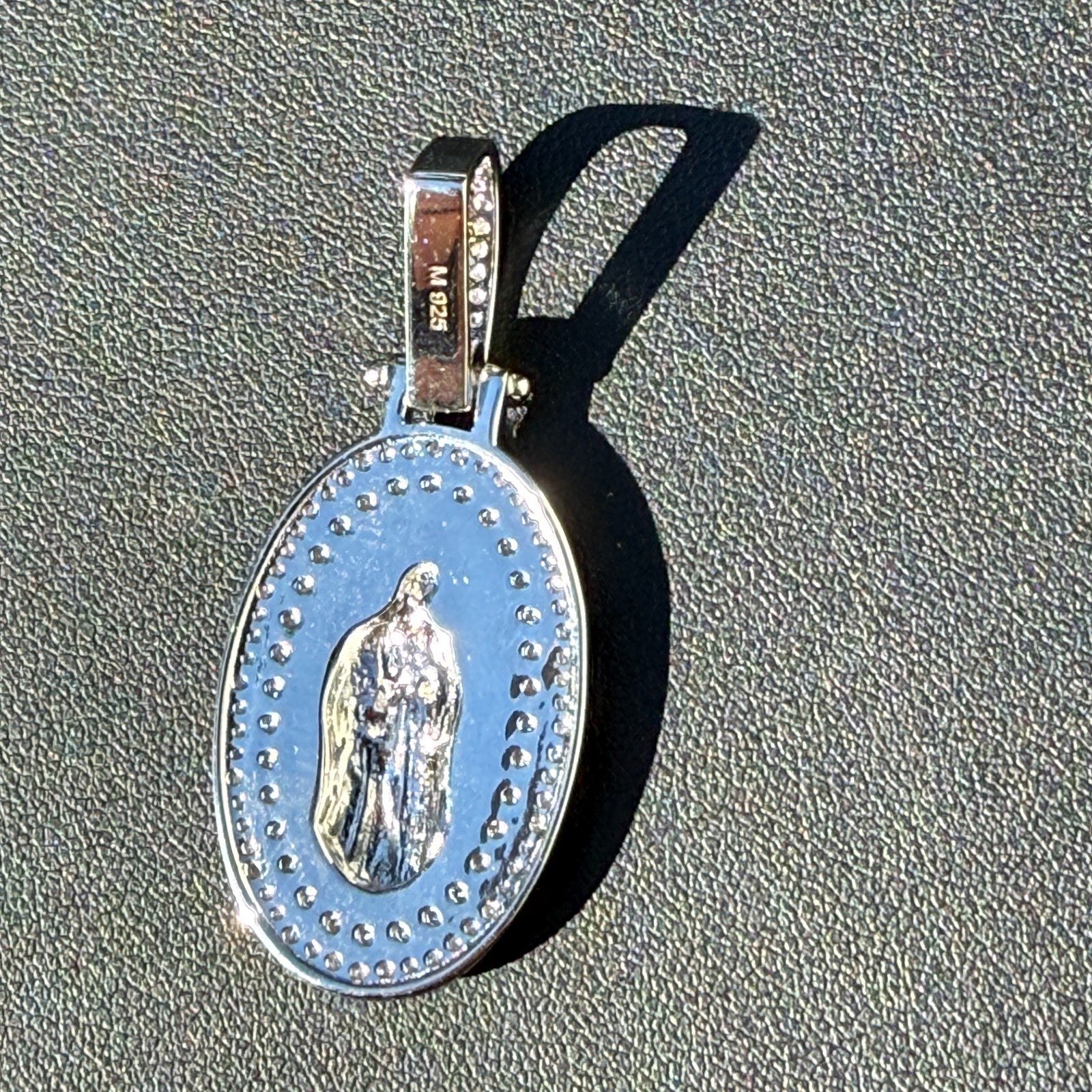 925 Sterling Silver Virgin Mary Medallion Pendant With Moissanite