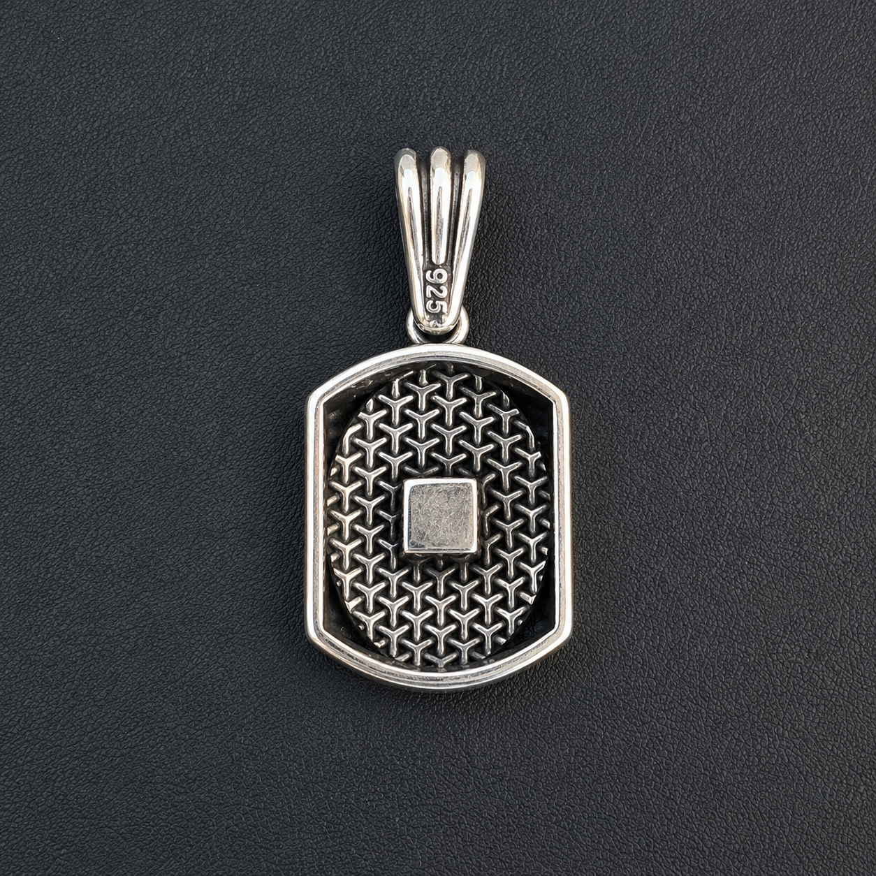 925 Sterling Silver Compass Pendant