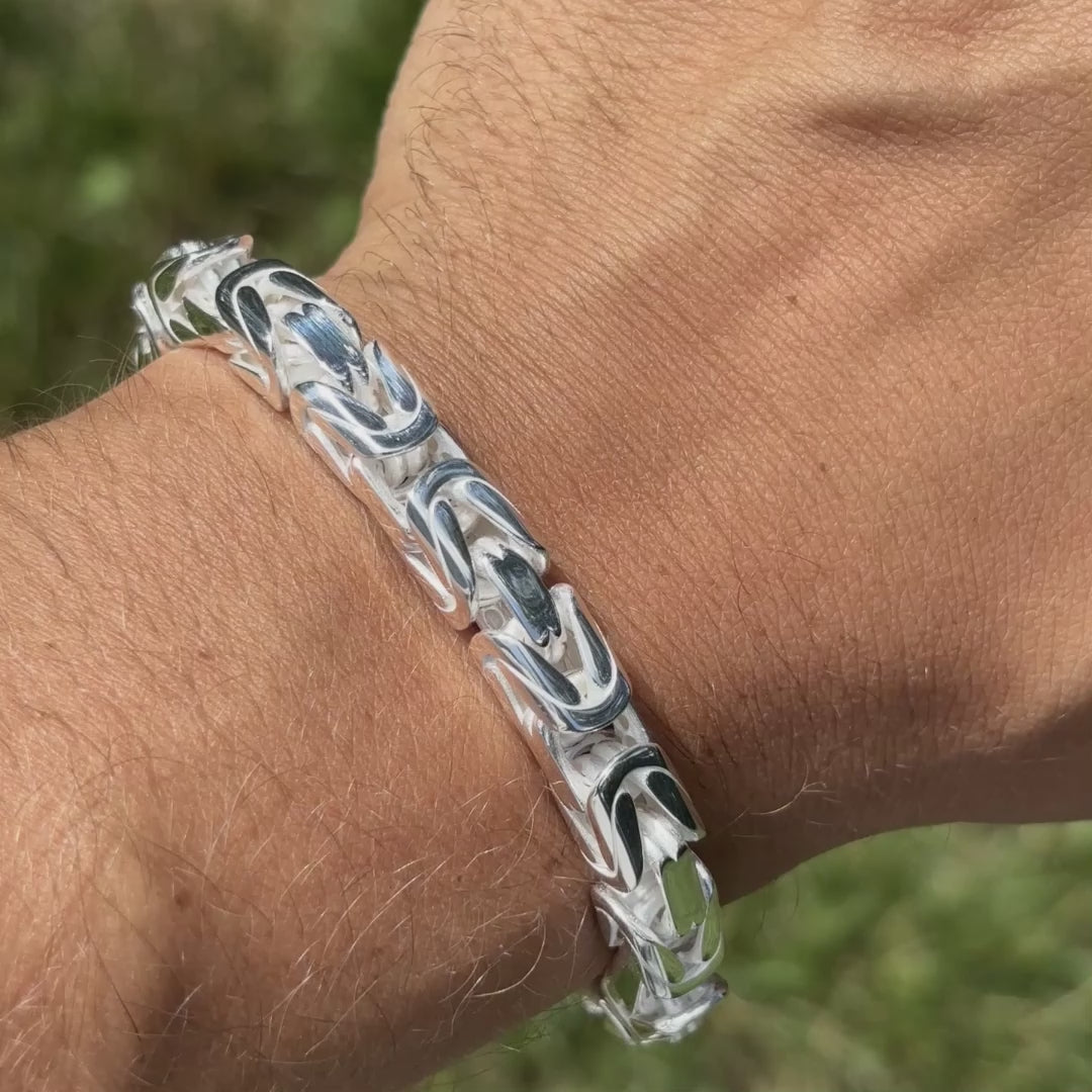 925 Sterling Silver 8mm Byzantine W. Box Clasp Bracelet