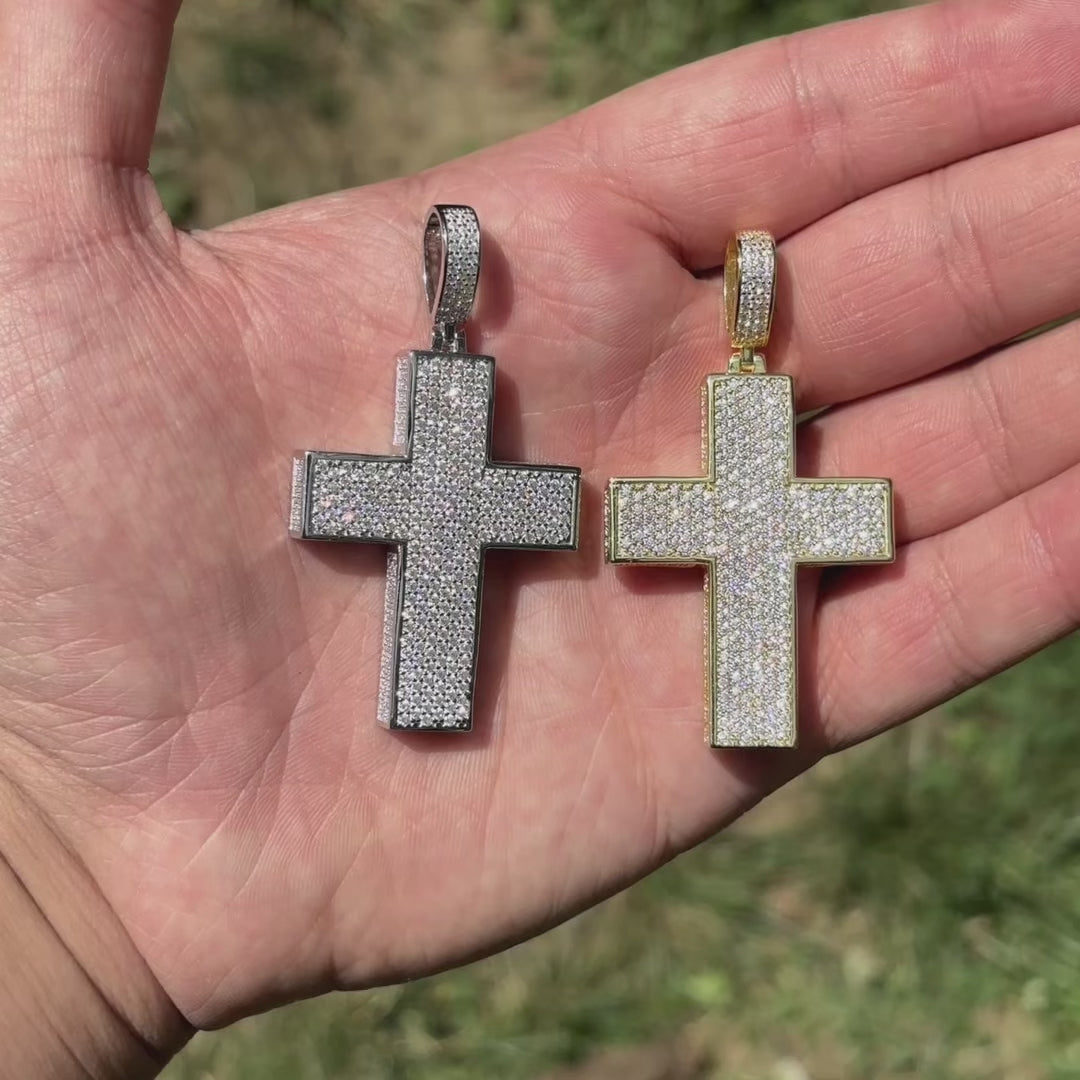 925 Sterling Silver 3D Cross Pendant With Moissanite - Small