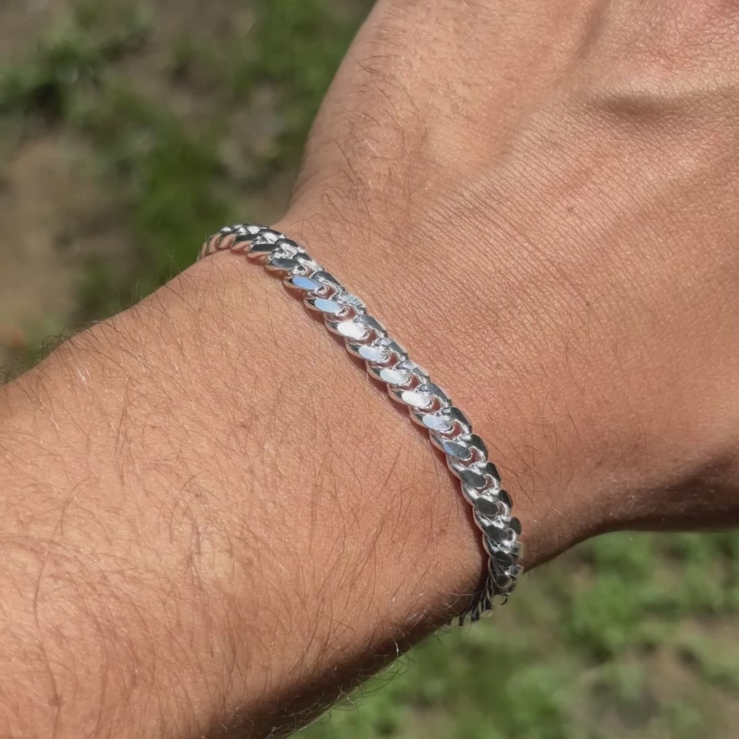 Charger la vidéo: Bracelets Miami faits main à mailles cubaines. En argent sterling 925 véritable, ces mailles cubaines sont idéales pour les hommes.