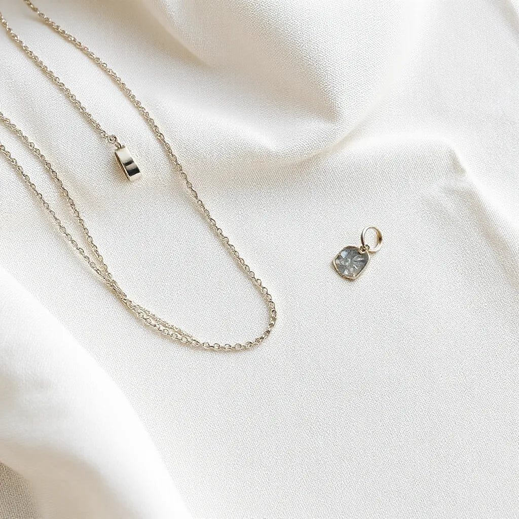 Medium-Width Silver Chain Value Guide | ITALIA Chains