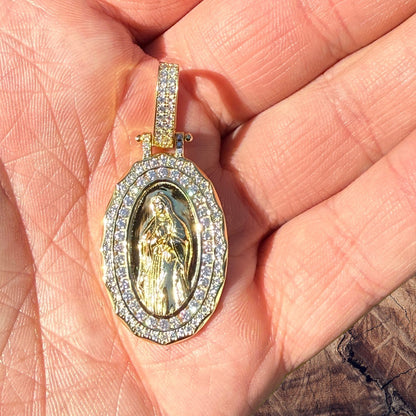 925 Sterling Silver Virgin Mary Medallion Pendant With Moissanite