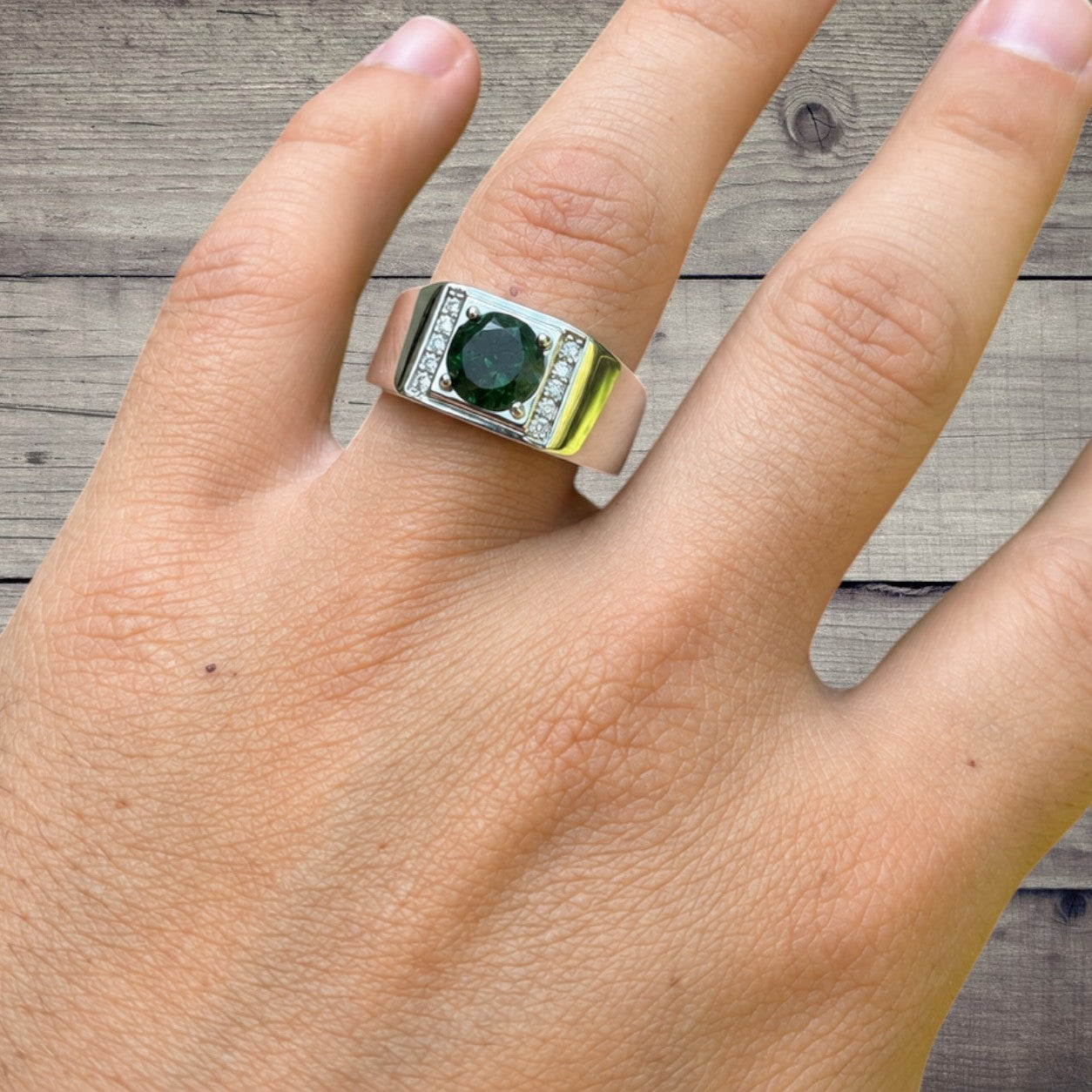 925 Sterling Silver Round Green Emerald Stone Ring With Moissanite