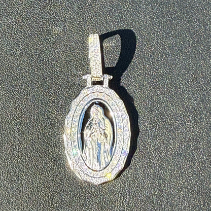 925 Sterling Silver Virgin Mary Medallion Pendant With Moissanite