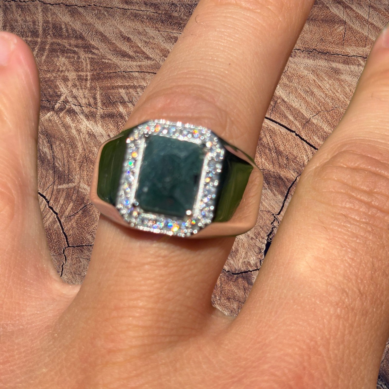 925 Sterling Silver Green Emerald Stone Ring With Moissanite