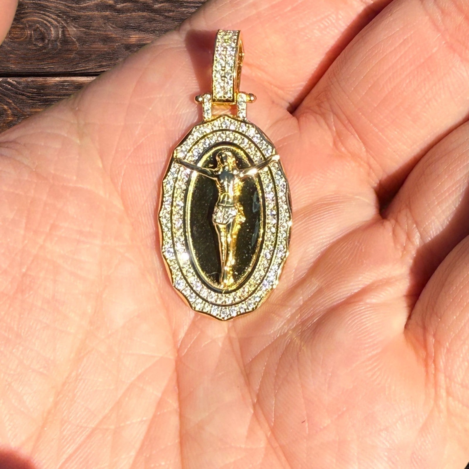 925 Sterling Silver Jesus Medallion Pendant With Moissanite