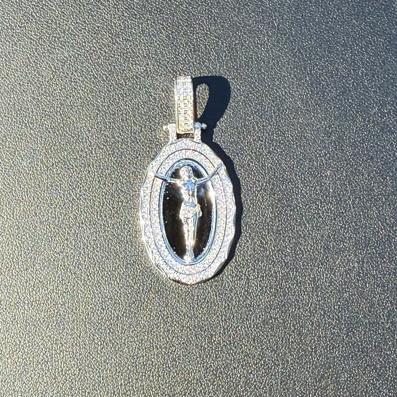925 Sterling Silver Jesus Medallion Pendant With Moissanite