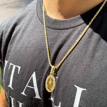 925 Sterling Silver Virgin Mary Medallion Pendant With Moissanite