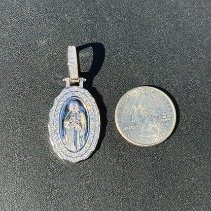 925 Sterling Silver Virgin Mary Medallion Pendant With Moissanite