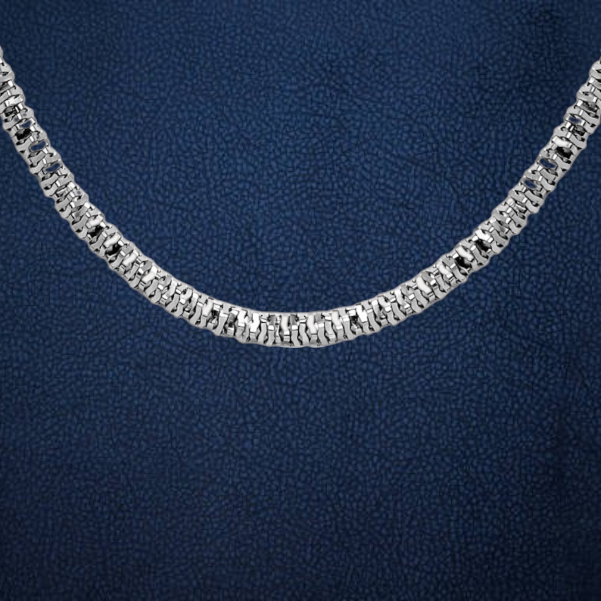 Wear Luxury with the 925 Sterling Silver Rock Chain Necklace