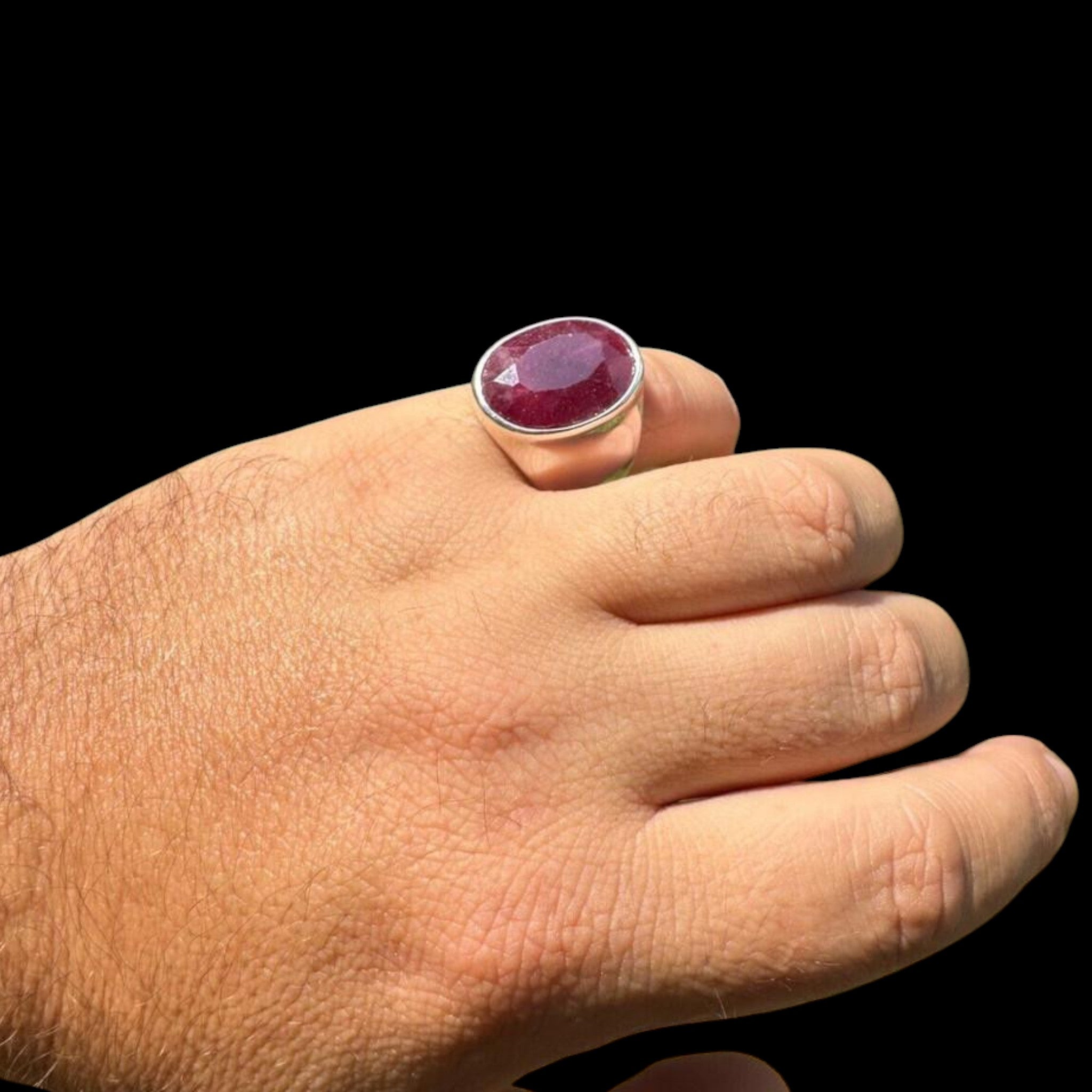 925 Sterling Silver 18ct NATURAL Red Ruby Oval Stone Ring