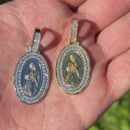 925 Sterling Silver Jesus Medallion Pendant With Moissanite