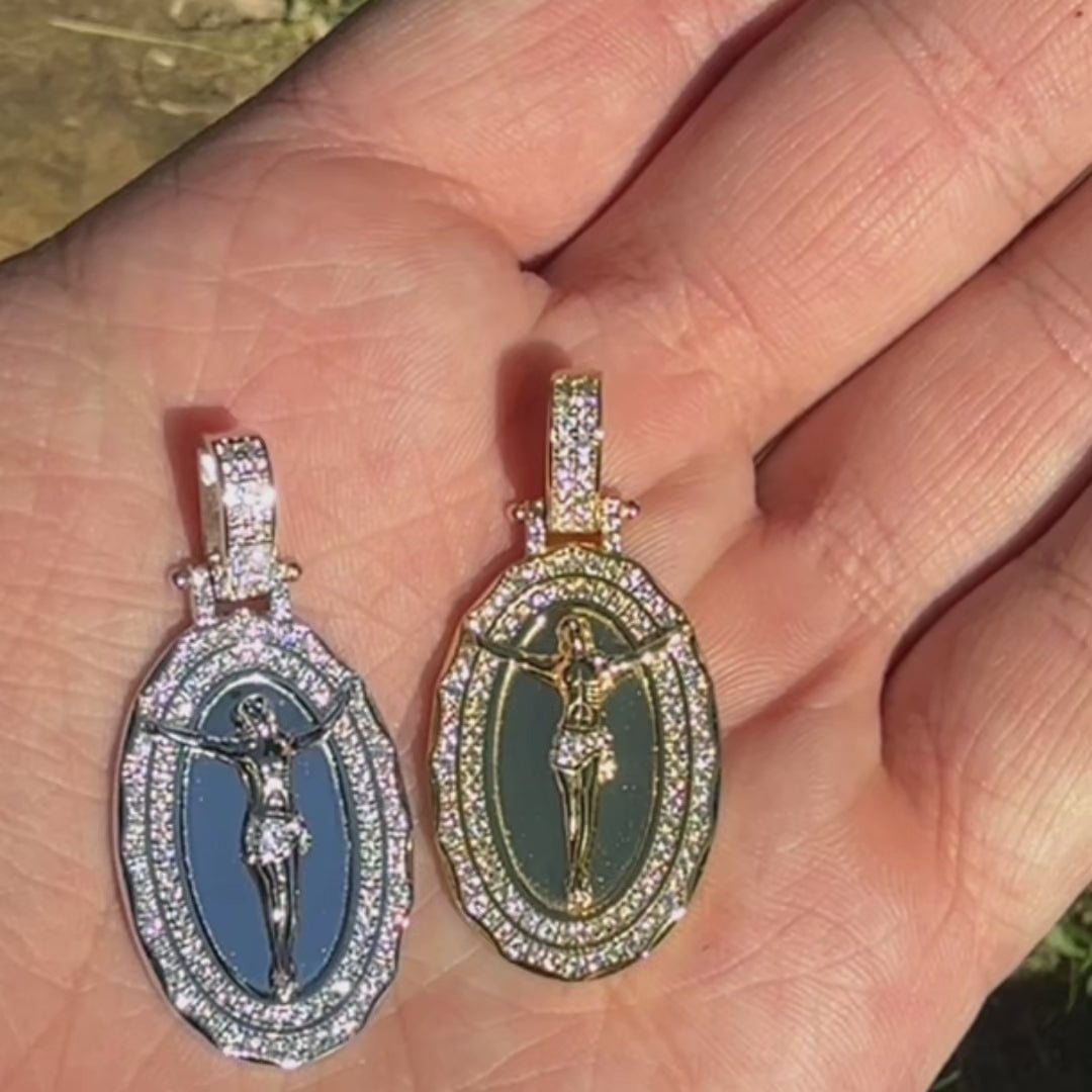 925 Sterling Silver Virgin Mary Medallion Pendant With Moissanite